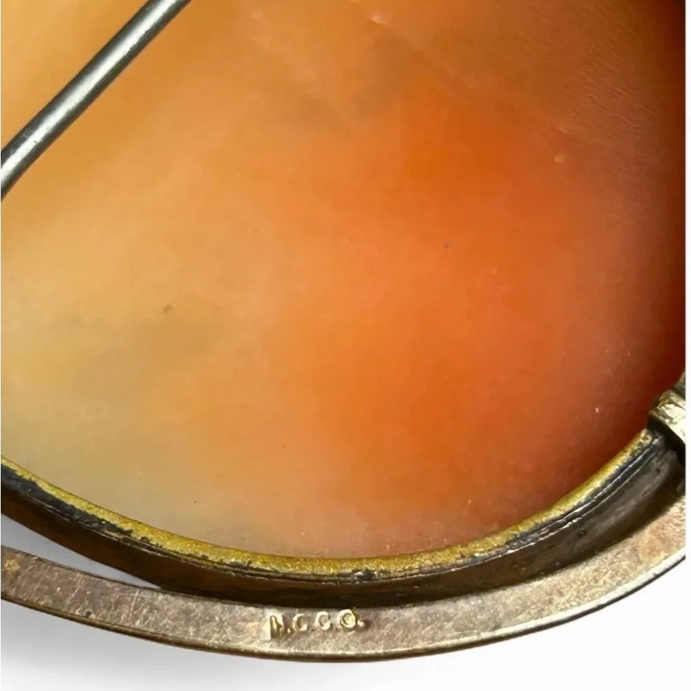 Antique Victorian H. H. Curtis & Co. Gold Filled Shell Cameo